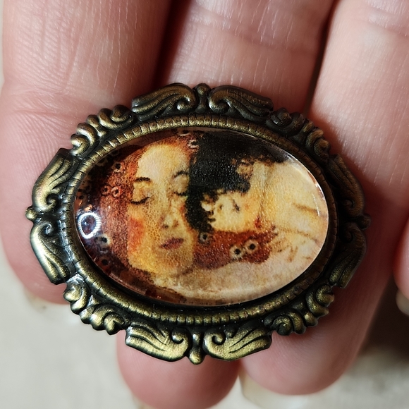 NEW! Glass cabochon brooch, Klimt mother and child. Handmade - Picture 2 of 5
